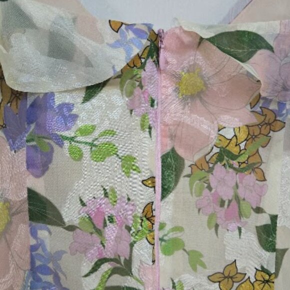 Elliatt Floral Maxi Dress - Multicolor - Picture 12 of 12